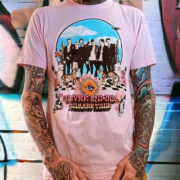 Hot Topic Other - Rare One Republic band t shirt
